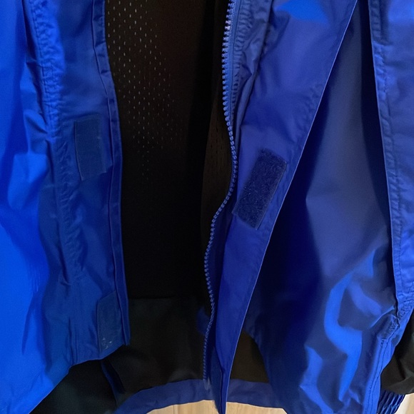 Bass Pro windbreaker with Harley Davidson logos. - Picture 7 of 8